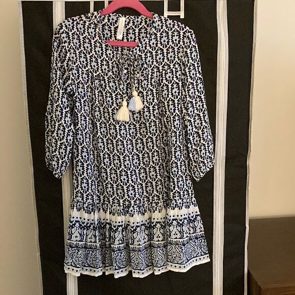 CoolChange Kids Coverup/Dress in Blue & White print. Size 8. - Picture 1 of 7